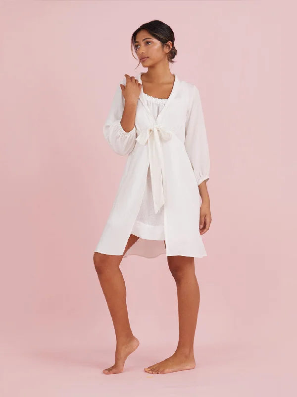 The Emmie Short Night Robe - White