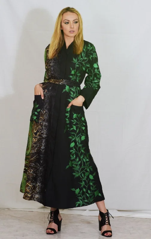 Luna embroidered kimono robe