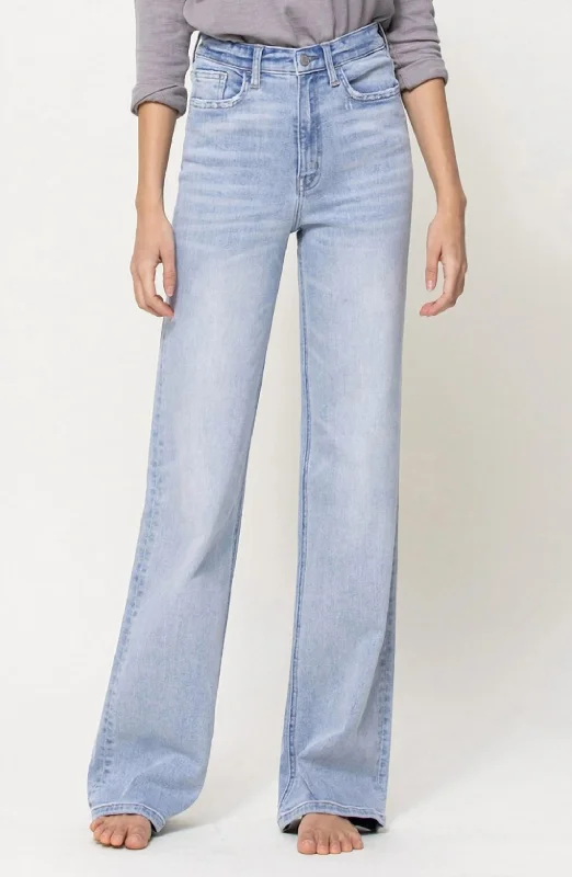 90's Stretch High Rise Flare Jean In Light Wash