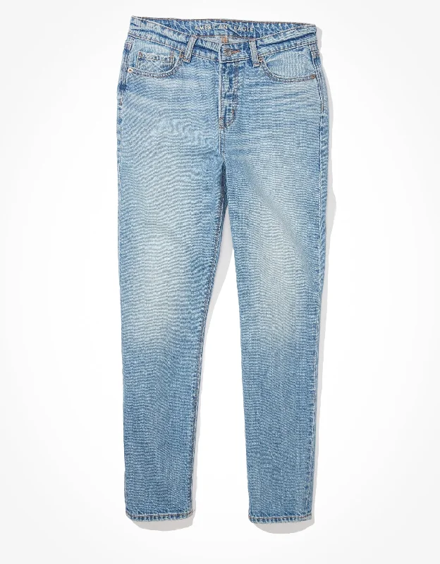 AE V-Rise Mom Jean