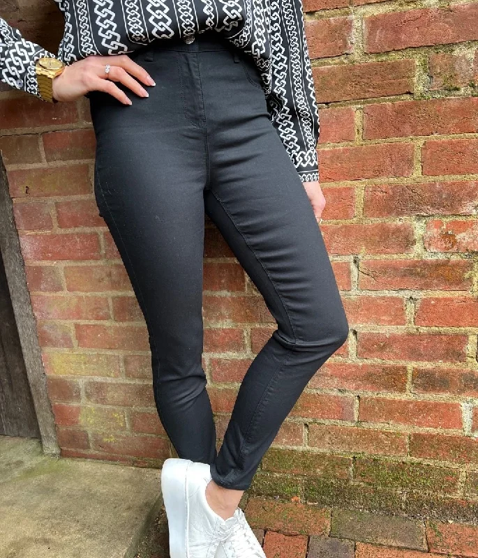 Black Skinny Jeans