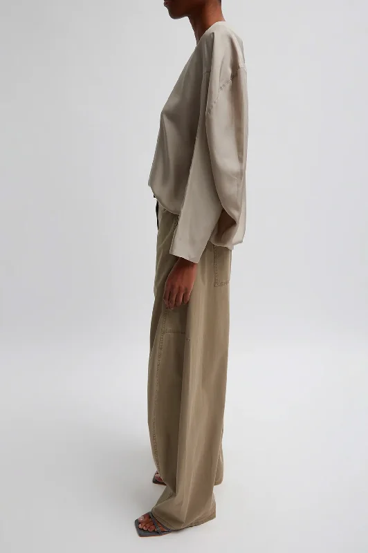 Garment Dyed Silky Cotton Sid Chino Pant in Acorn - Regular