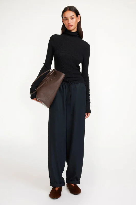 Joanni Trouser in Black