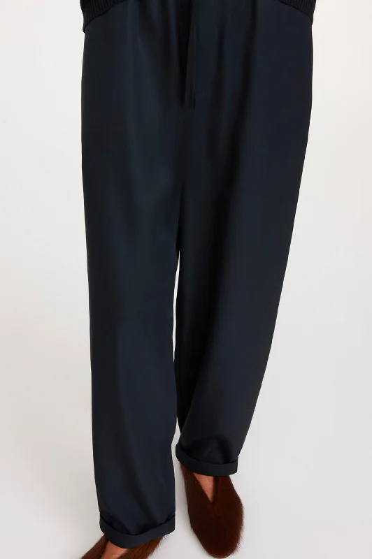 Joanni Trouser in Black